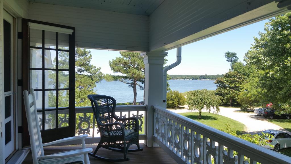Wades Point Inn On The Bay McDaniel Bagian luar foto