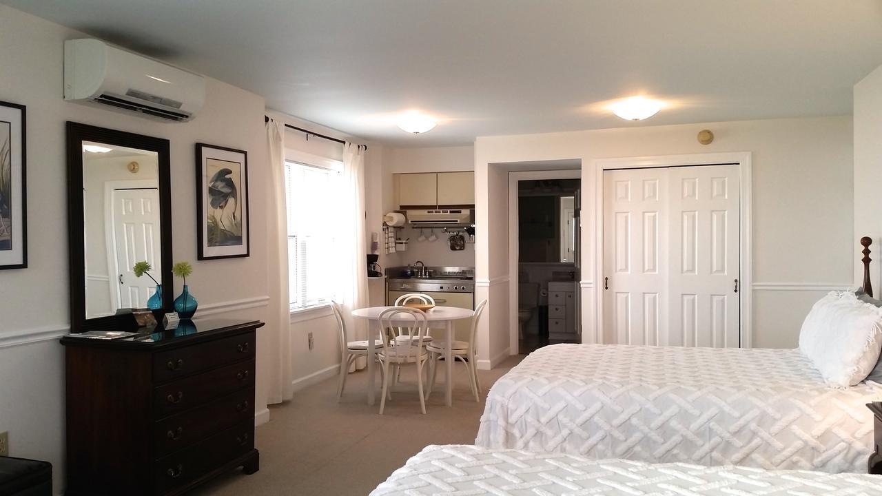 Wades Point Inn On The Bay McDaniel Bagian luar foto