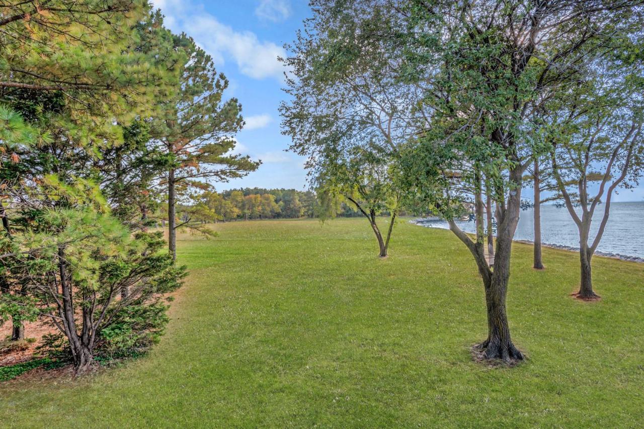 Wades Point Inn On The Bay McDaniel Bagian luar foto